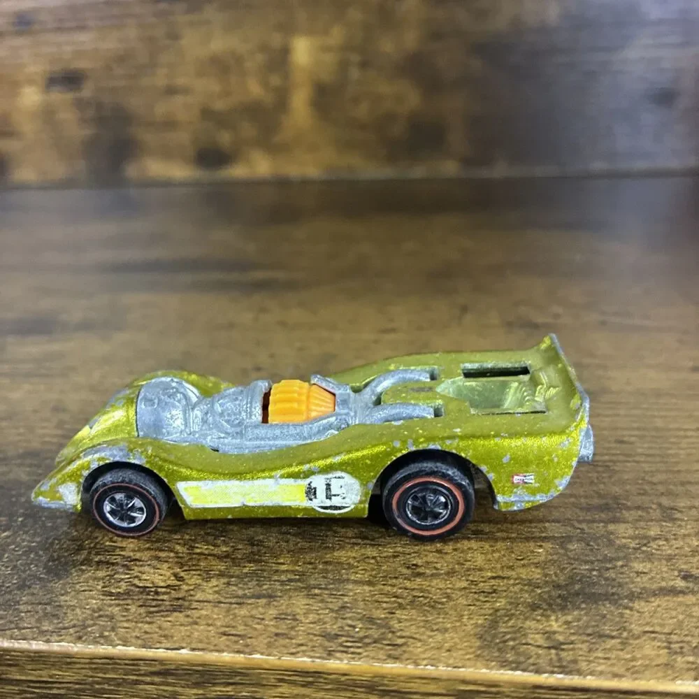 Hot Wheels 1970 Redline YELLOW JET THREAT